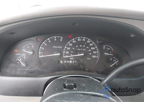 2000 Ford Explorer Xlt from USA, damaged, VIN 1FMZU73E8YZB69990